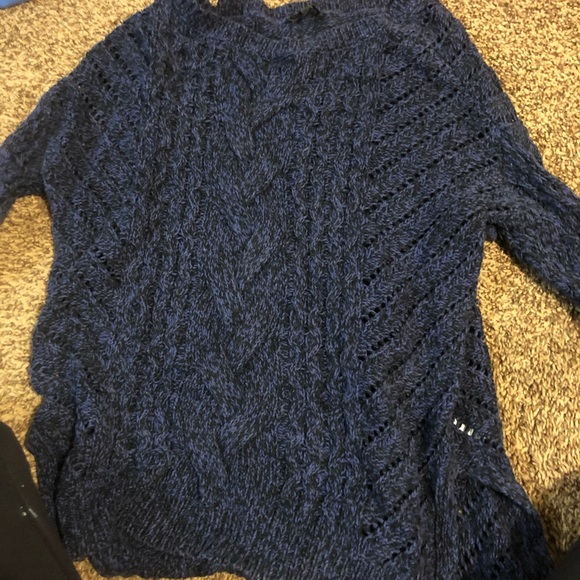 Sweater - Picture 1 of 3